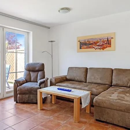 בית נופש Haus 99 - Seepark Burhave By Interhome