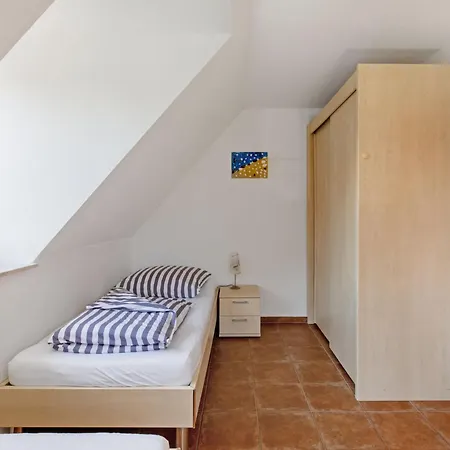 Feriehus Haus 99 - Seepark Burhave By Interhome